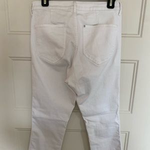 H&M high rise white skinny jeans- stretchy and comfy!